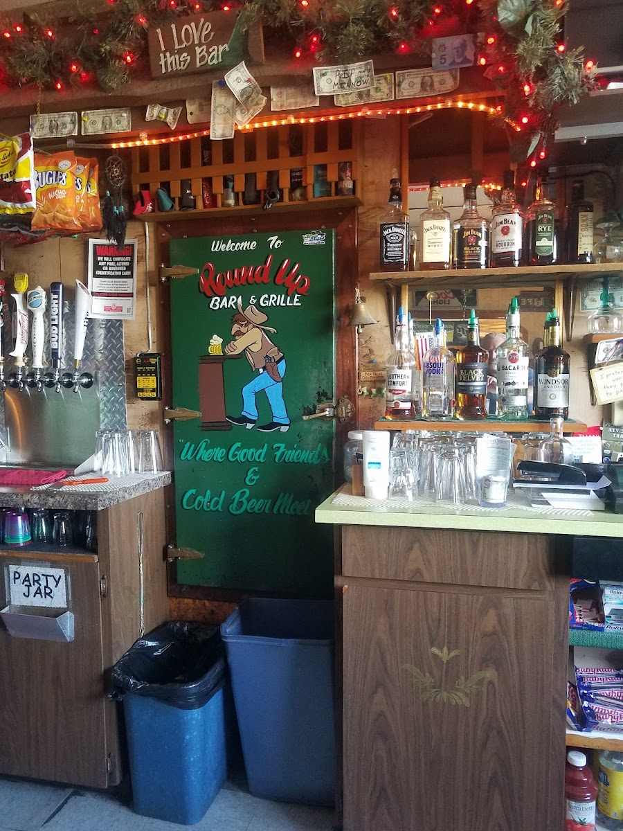 Round Up Bar & Grill